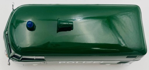 VW Type 2 T1 Polizei Немецкая полиция 1:24 модель Motormax 79574