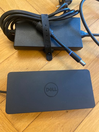 СТАНЦИЯ DELL D6000 HDMI USB-C с блоком питания Dell мощностью 130 Вт и кабелем питания