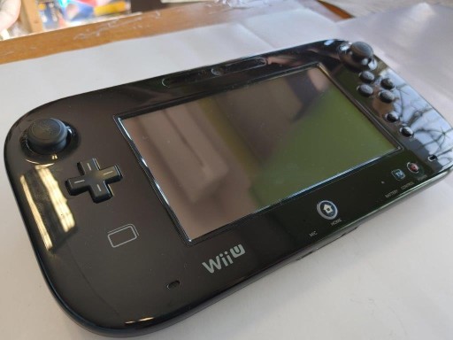 NINTENDO WII U 32 ГБ + ГЕЙМПАД + ИГРА MARIO MAKER + AMIIBO MARIO — LIMITED ED