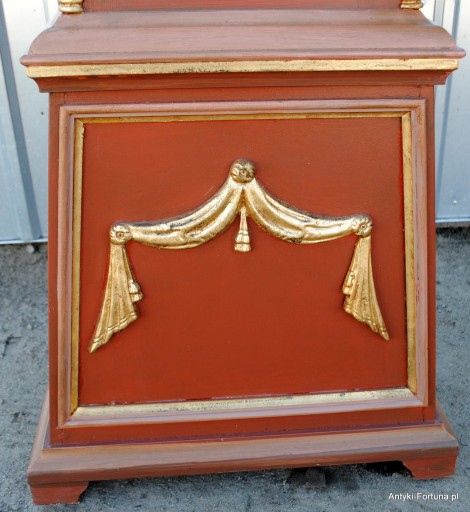 Королевские напольные часы