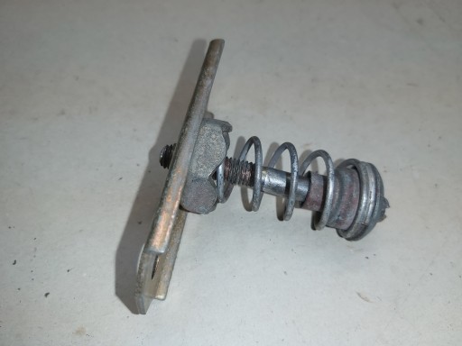 VW TL 1500 1600 Тип 3 — Болт замка задней двери