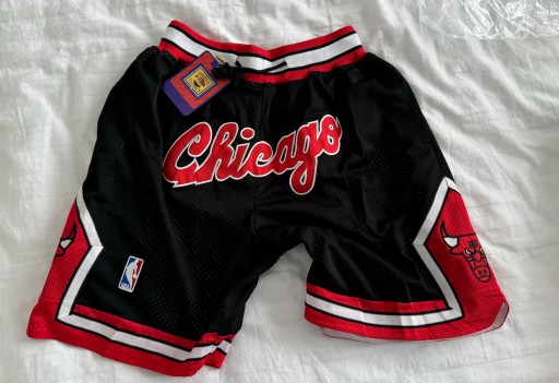 Шорты НБА Chicago Bulls JUST DON MITCHELL & NESS Размер M/L