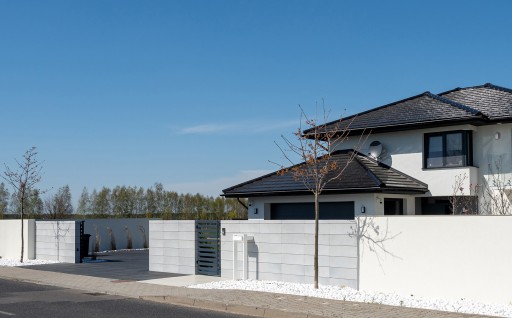 Забор из гладкого блока MEDIUM 80x20x25см