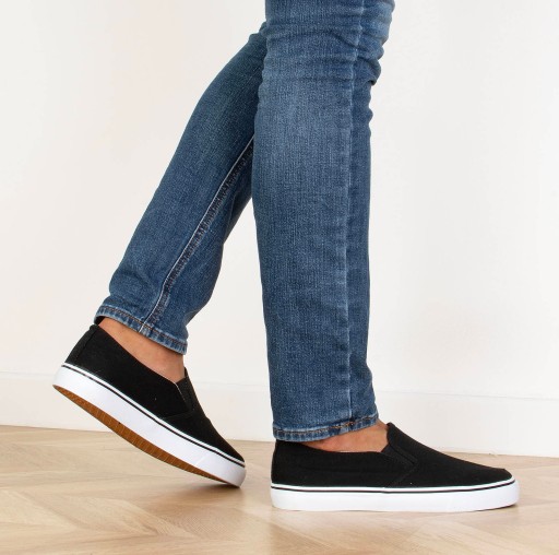 7591 CZARNE TENISÓWKI MĘSKIE SLIP ON 42