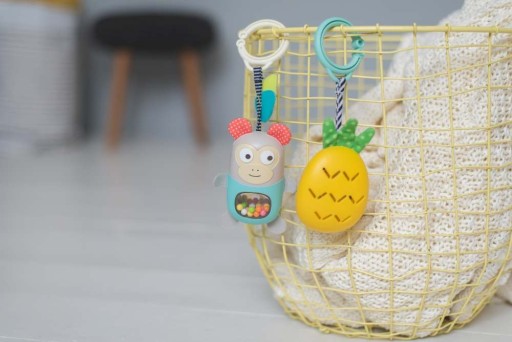 Подвеска для детской коляски Ананас TOY 0м