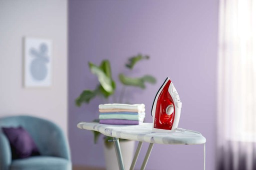 PHILIPS GC1742/40 ПАРОВОЙ УТЮГ С АНТИПРИГАРНОЙ НОЖКОЙ