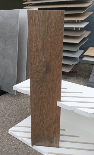 Напольная плитка под дерево под дерево «елочка» Listria marrone 80x17,5 Cerrad