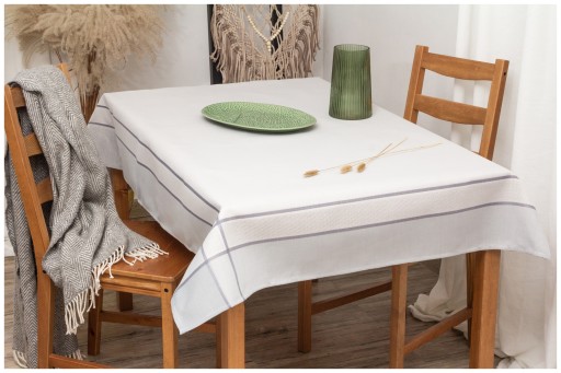 Bieżnik 60x120 cm Biały ze Srebrnym Wzorem Elegancki Stół Święta Dekoracja