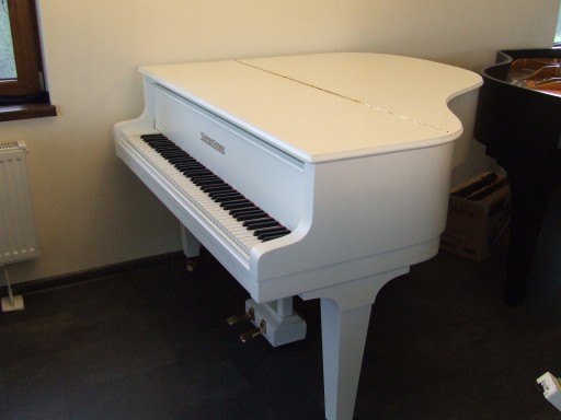 Fortepian Grotrian Steinweg 140 cm, biały