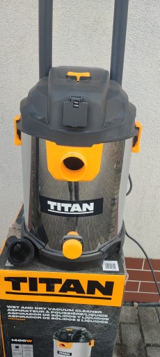 Промышленный пылесос Titan TTB776VAC 1400 Вт 30л