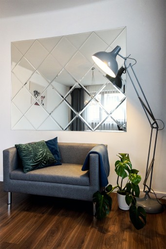 Зеркальные плитки с фаской, зеркало 50x50 «Glamour», фаска 12, красивые, как хрусталь.