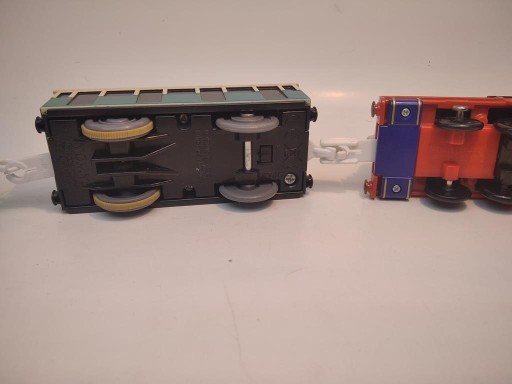 TrackMaster TOMY KOLEJ Mighty Mac / Mocny Maciek два вагона