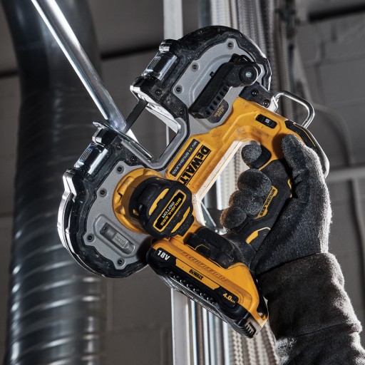 Ленточная пила 18В 2х5Ач DeWALT DCS377P2