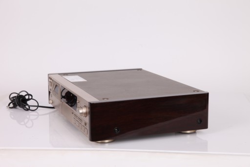 Magnetofon cyfrowy DAT Sony DTC-60ES