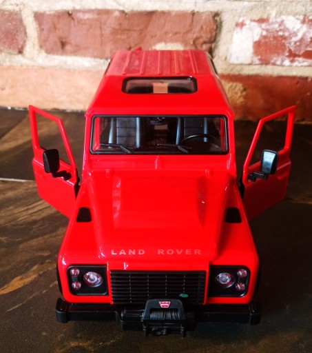 Автомобиль с дистанционным управлением LAND ROVER DEFENDER Rastar Car Автомобиль с дистанционным управлением