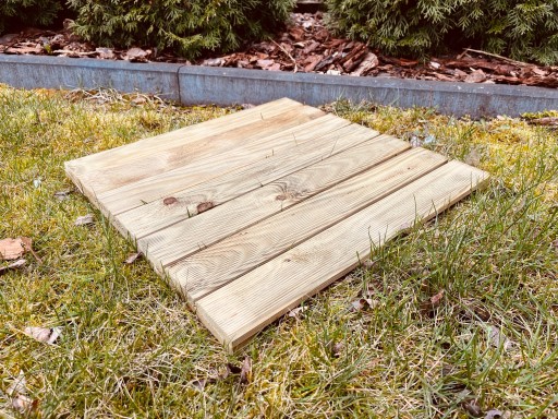 Деревянная площадка для террасы 50x50 Decks
