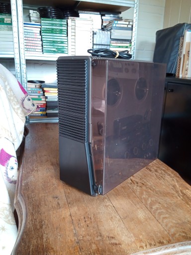 Катушечный магнитофон PHILIPS N 4504 с пылезащитной крышкой
