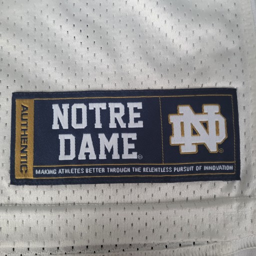 Футболка UNDER ARMOR NCAA NFL NOTRE DAME S