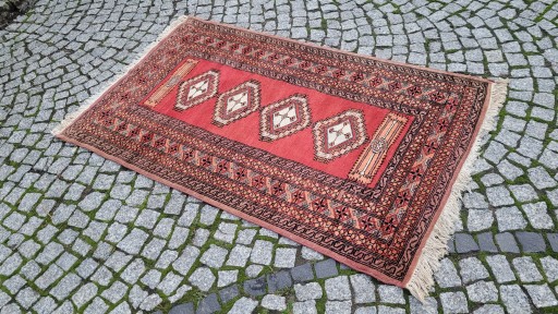 WEŁNIANY DYWAN BUCHARA R. TKANY PAKISTAN 94/160CM