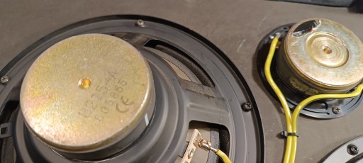 System tylnego nagłośnienia 2-kanałowy ,,CAR AUDIO,,