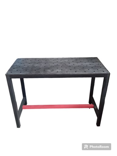 Stół spawalniczy 110x50x80 o grubosci 6mm system 16