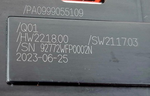 Mercedes-Benz E350 Многофункциональные кнопки на рулевом колесе A0999055109