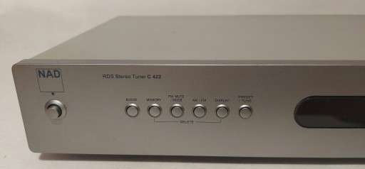 NAD C422 - AM/FM тюнер + орг. пакет