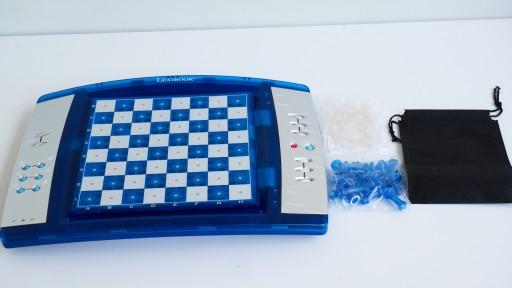 Электронная шахматная игра ChessLight со светящимся LCG3000