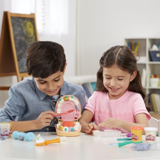 НАБОР СТОМАТОЛОГА PLAY DOH CASTRY HASBRO 6 ТРУБОК