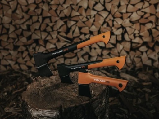 Siekiera Fiskars 44,5 cm 1 kg X10 S 1015619