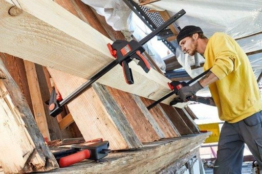 БЫСТРОЗАЖИМ УНИВЕРСАЛЬНЫЙ ОДНОРУЧНЫЙ 300X9