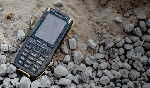 Телефон Kruger&Matz IRON 2 KM0459