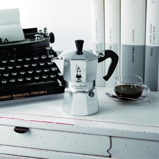 Кофеварка Bialetti Moka Express классическая 670 мл 12 чашек