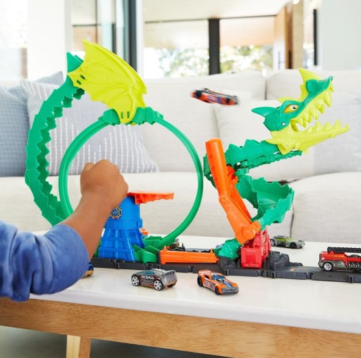 HOT WHEELS CITY CAR TRACK НАПАДЕНИЕ ДРАКОНА НА ТРЕК ПОЖАРНОЙ СЛУЖБЫ 5+ HDP03