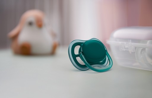 Силиконовая ортодонтическая соска Avent Ultra Air BOY, гладкая, 6-18 м