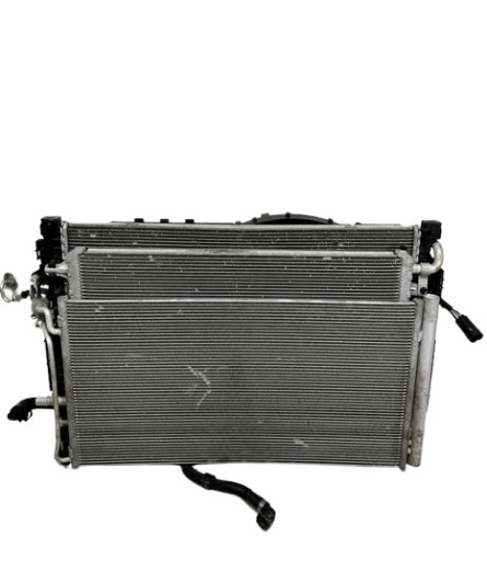 Land rover discovery sport рестайлинг 2.0d комплект радиаторов , фото