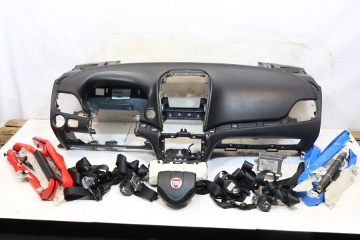 Приборная доска подушка безопасности подушка безопасности ремень безопасности fiat freemont , фото