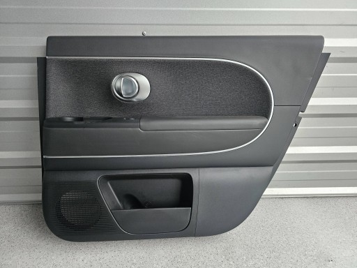 Hundai ioniq 9 дверная панель правого заднего , фото