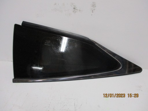 Стекло кузова автомобиля lexu rc f-sport , фото