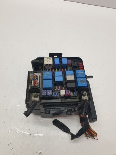 Блок предохранителей hyundai oe 91951-0q000 , фото