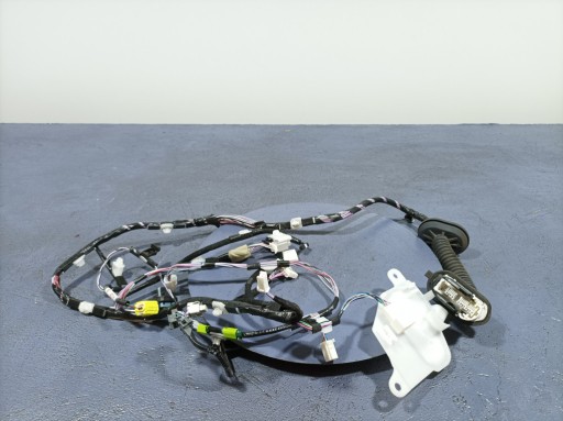 Lexu ux 250h вязка проводка дверь левое переднее 82152 , фото