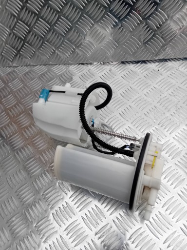 Насос топлива lexu nx 300h 770442080 , фото