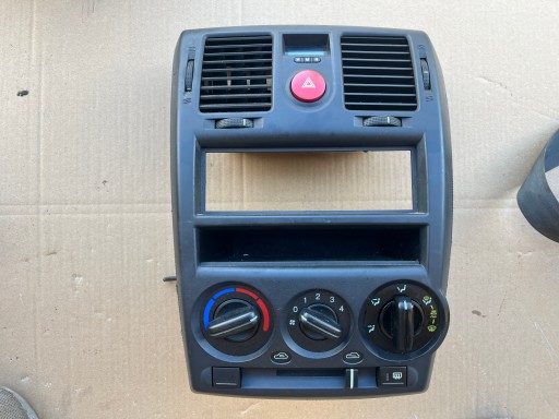 Консоль молдинг середняя панель решітки аварийные hyundai получить 2002-2005 , фото