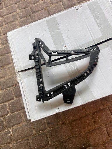 Hyundai i20 рамка do галоген , фото