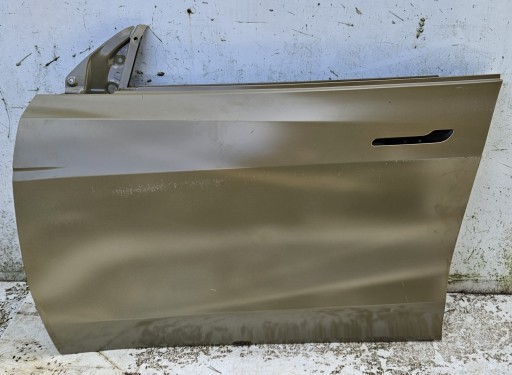 Tesla model y дверь левое переднее переднее , фото
