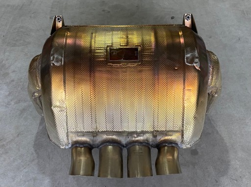 Lamborghini aventador глушитель выхлоп 470251051h , фото