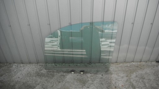 Hyundai galloper 98-03 лобове скло ліве мала , фото