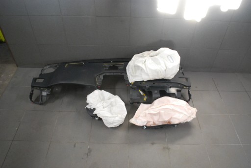 Приборная доска консоль lexu nx200 nx300h , фото