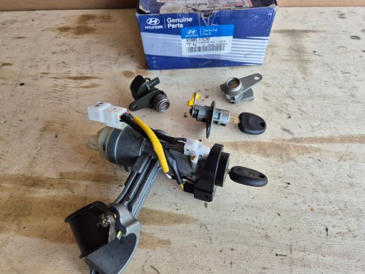 Набор замков ze замок зажигания hyundai matrix оригинальный 81905-17c30 , фото