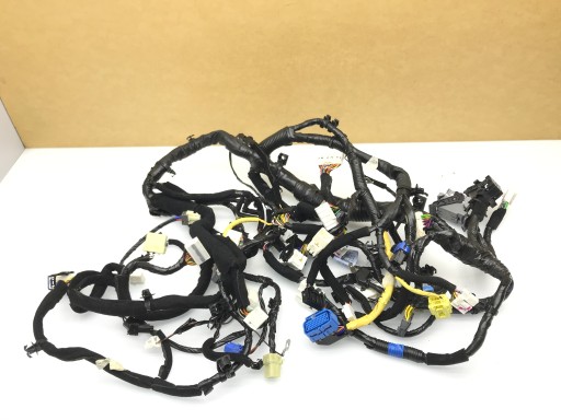 Hyundai i20 проводка вязка консоли доски европейское , фото